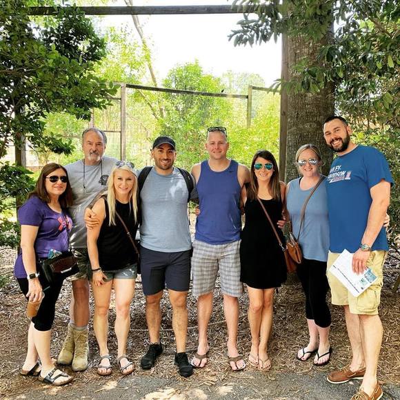 Meet your Posher, Lori - Picture 1 of 1